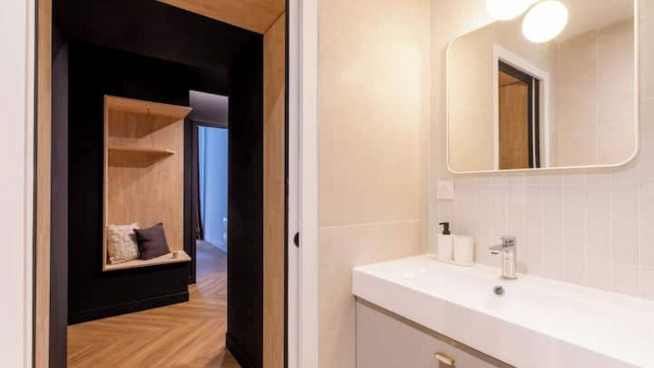 Photo of Bathroom in Clermont Ferrand City Centre