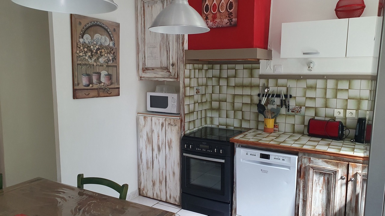 Photo of Kitchen in Pernes-les-Fontaines