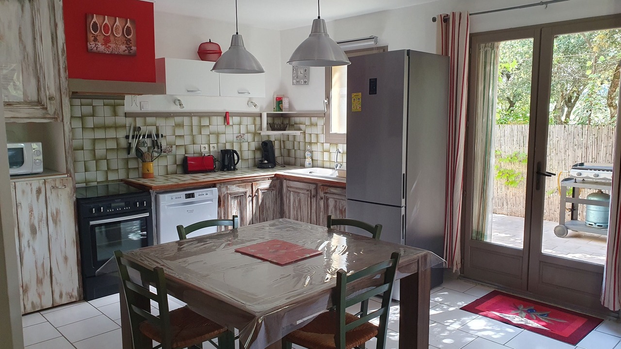 Photo of Kitchen in Pernes-les-Fontaines