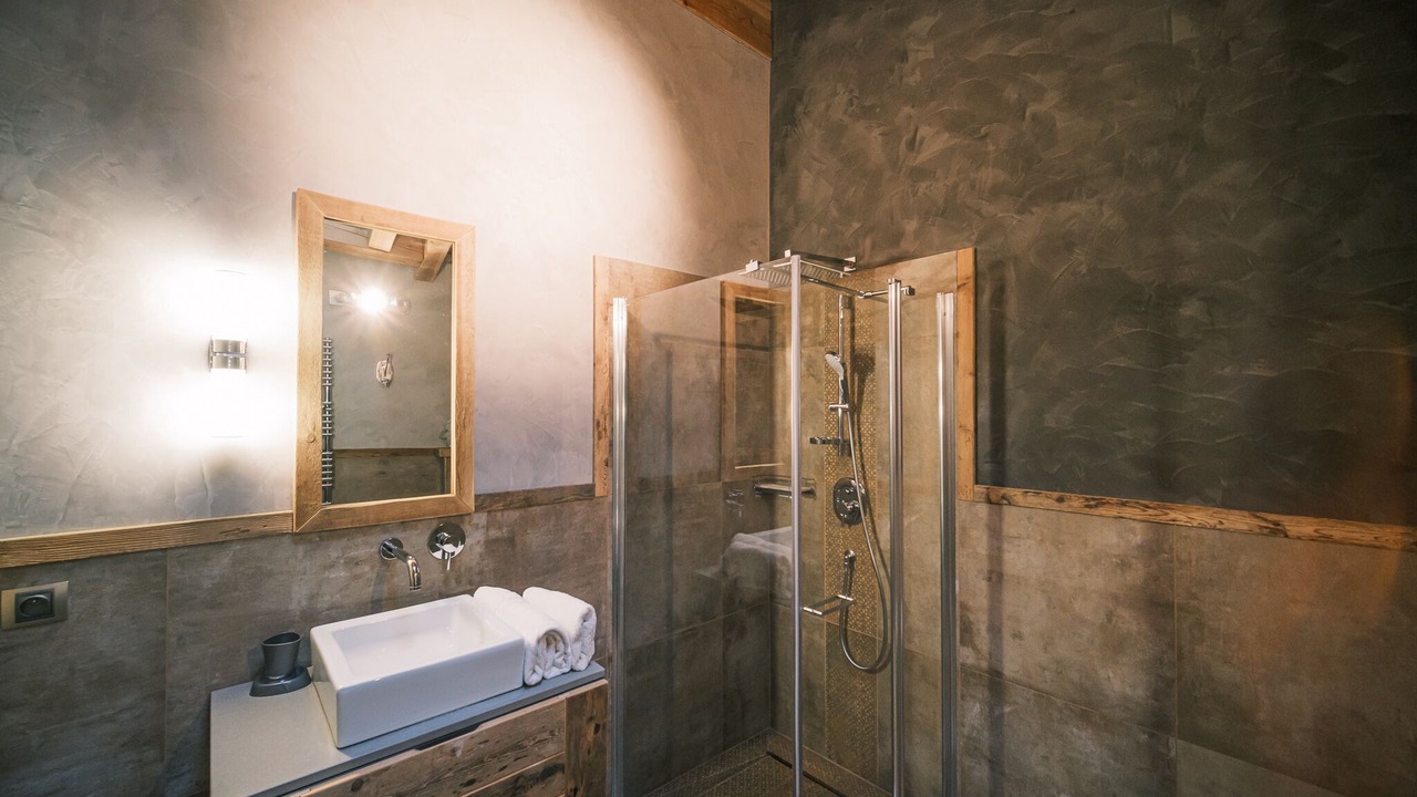 Photo of Bathroom in Les Praz-de-Chamonix