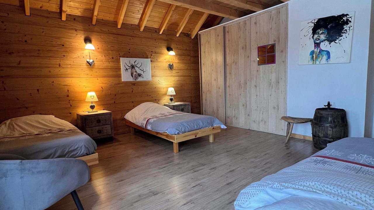 Photo of Bedroom in Albiez-le-Vieux