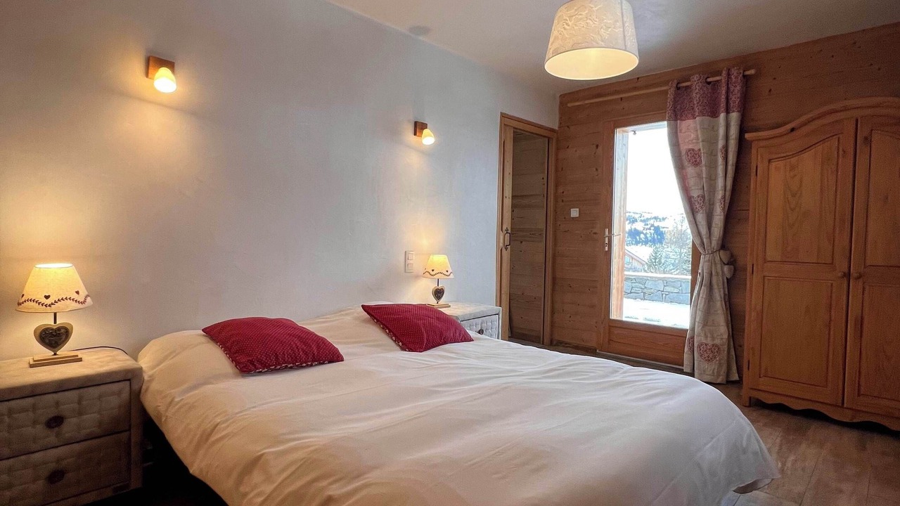 Photo of Bedroom in Albiez-le-Vieux