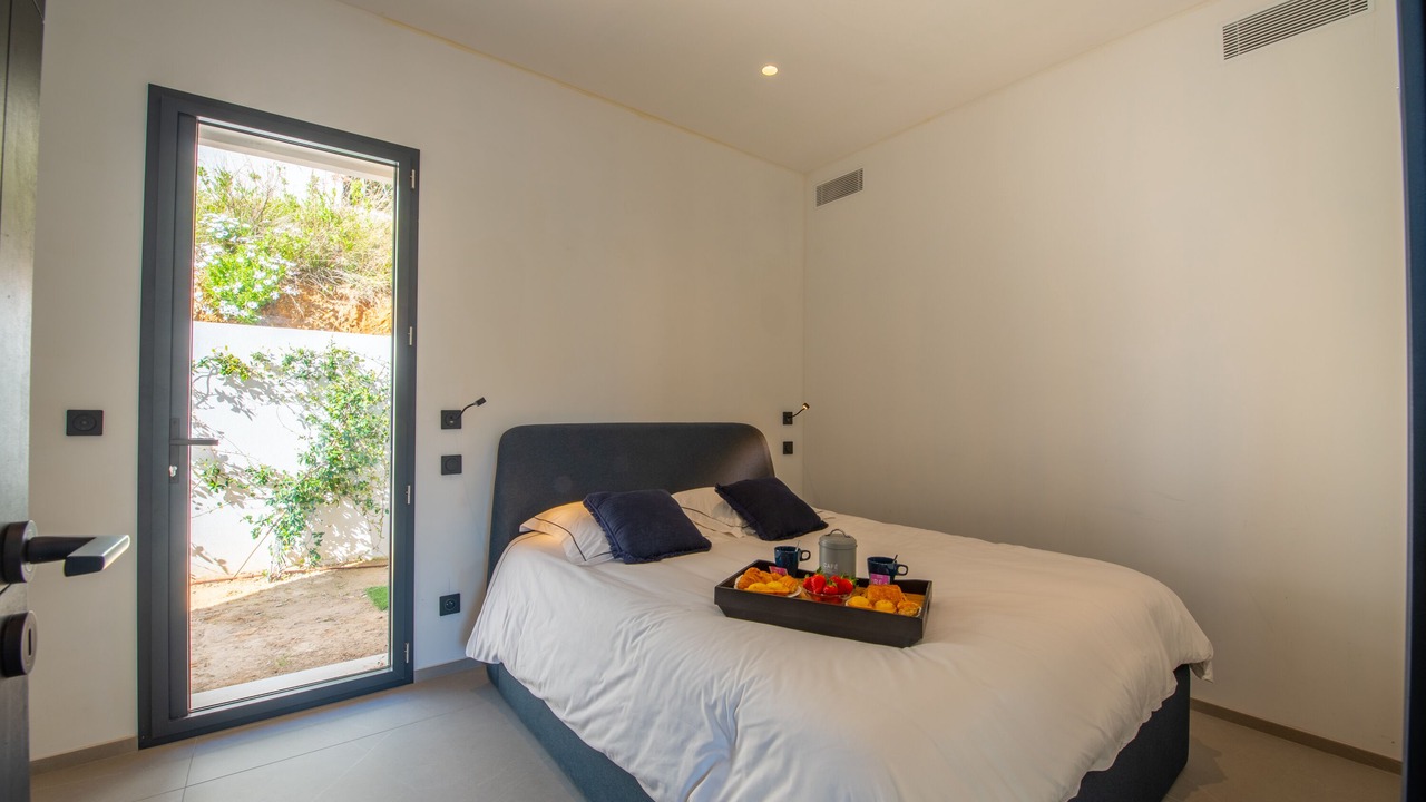 Photo of Bedroom in Cavalaire-sur-Mer