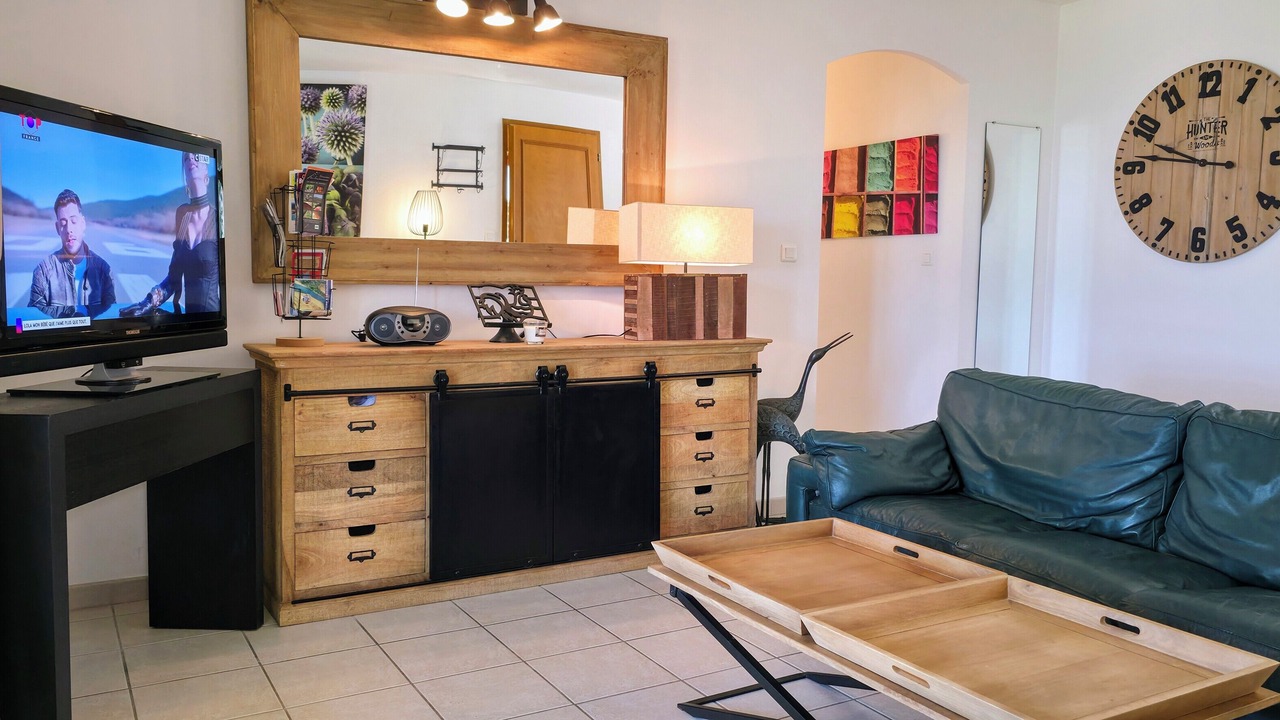 Photo of Livingroom in Caromb
