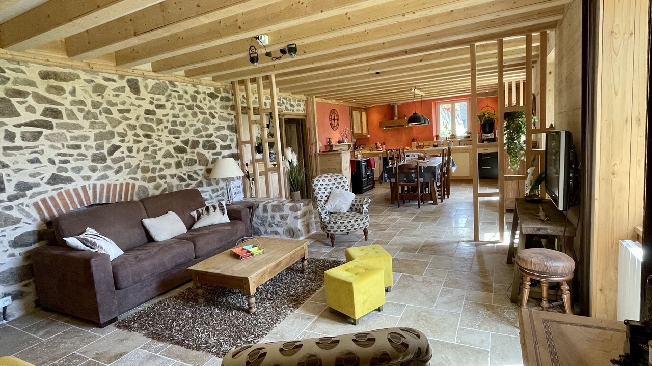 Photo of Livingroom in La Tuiliere