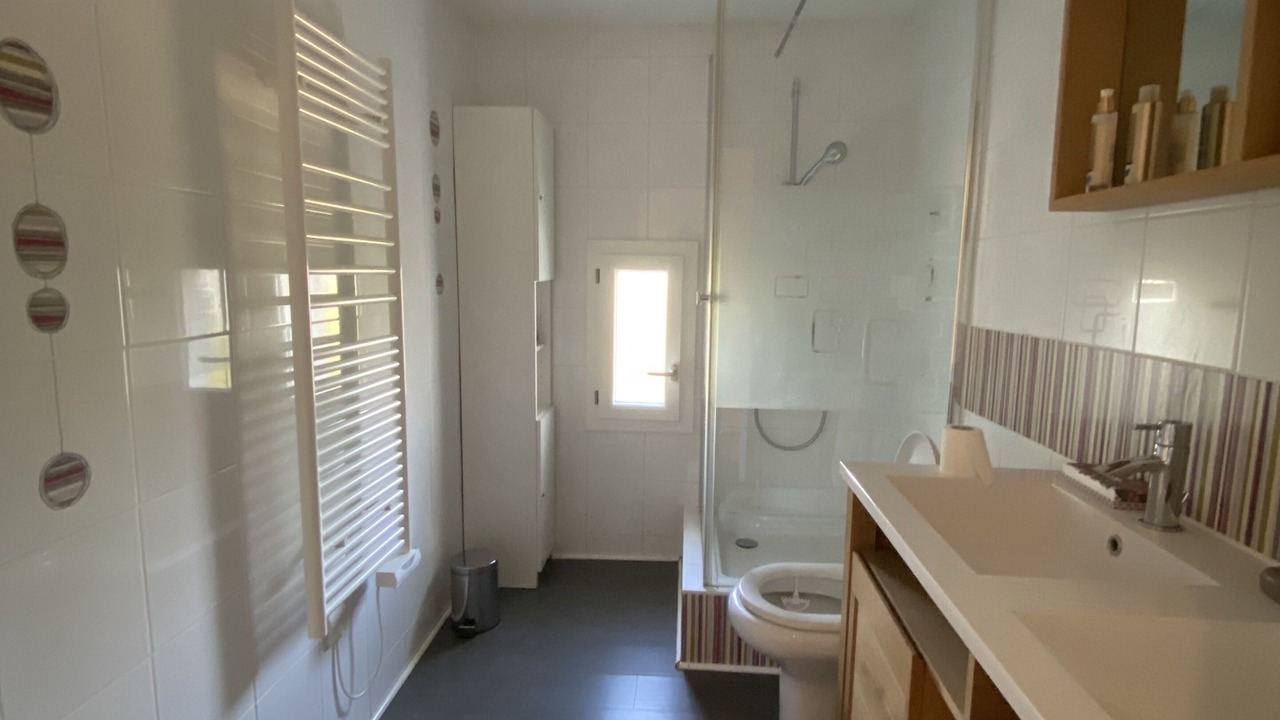 Photo of Bathroom in Saint-Jacques