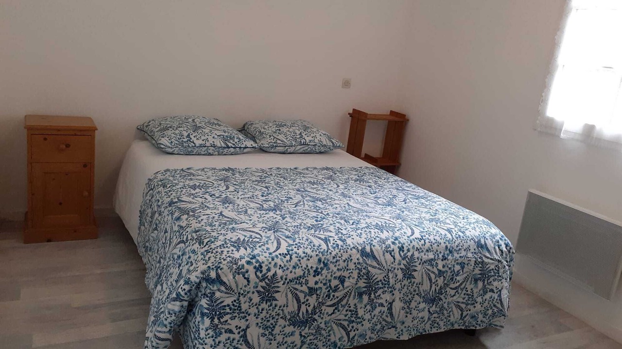 Photo of Bedroom in Domino