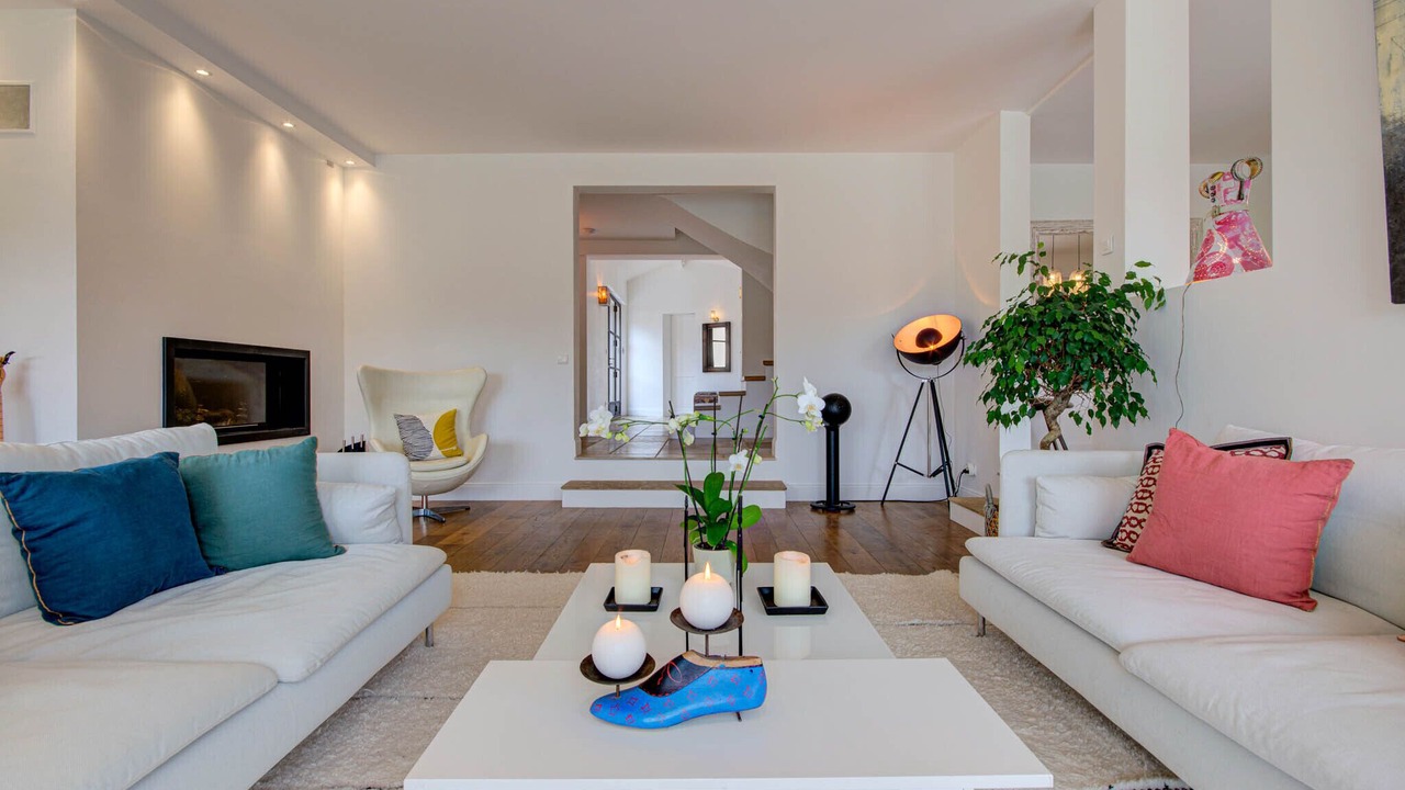 Photo of Livingroom in Saint-Marc-Jaumegarde