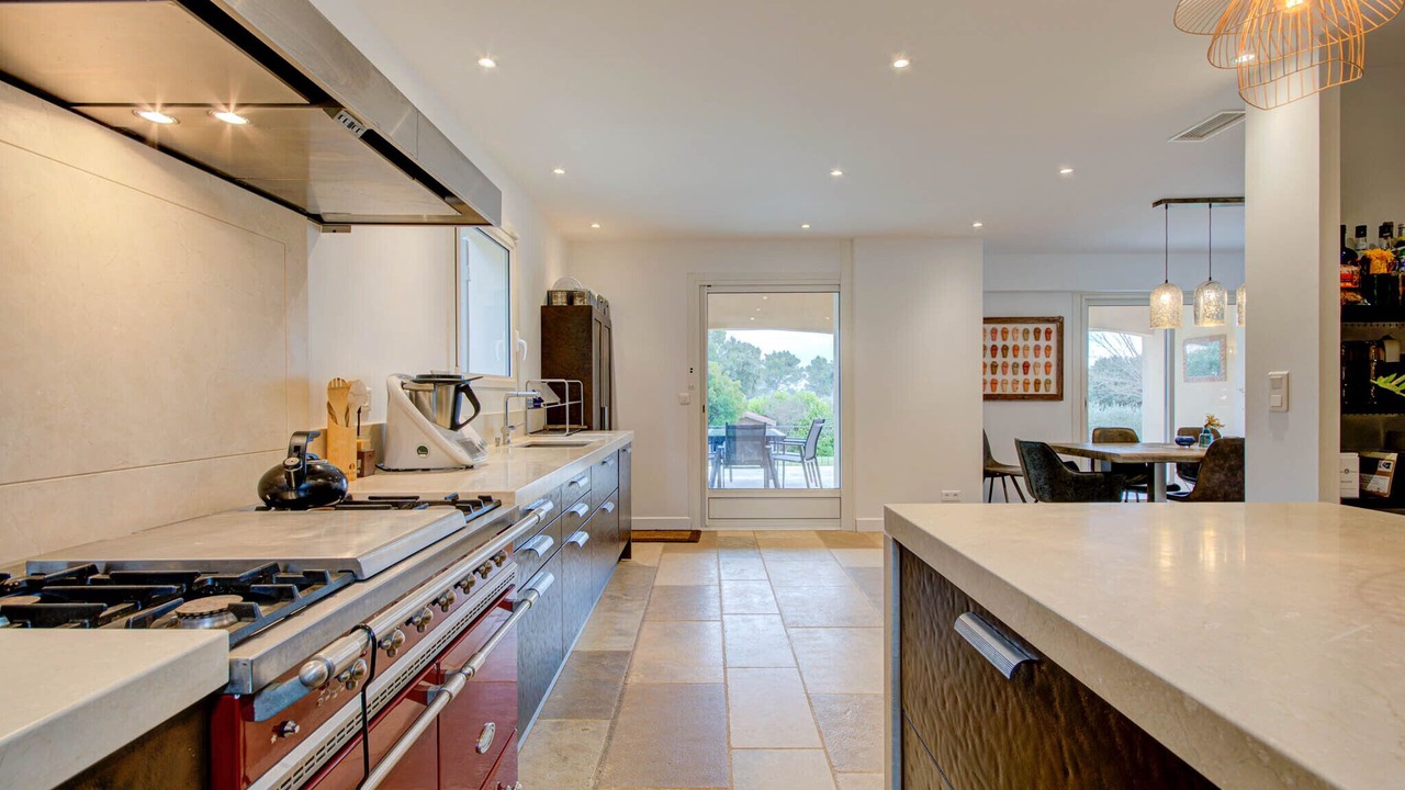 Photo of Kitchen in Saint-Marc-Jaumegarde