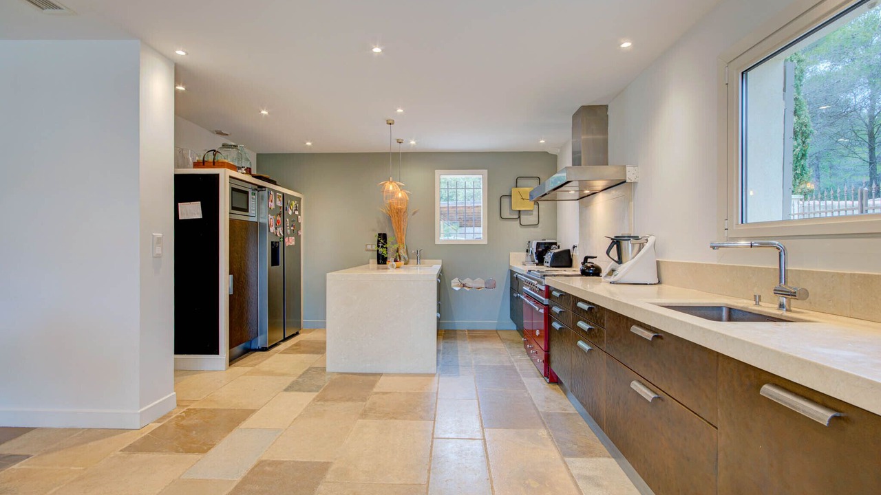 Photo of Kitchen in Saint-Marc-Jaumegarde