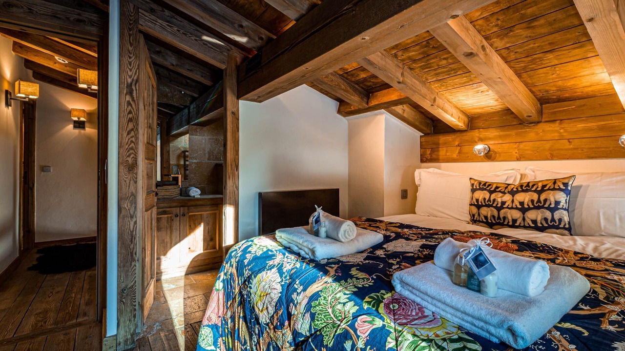 Photo of Bedroom in Les Tines
