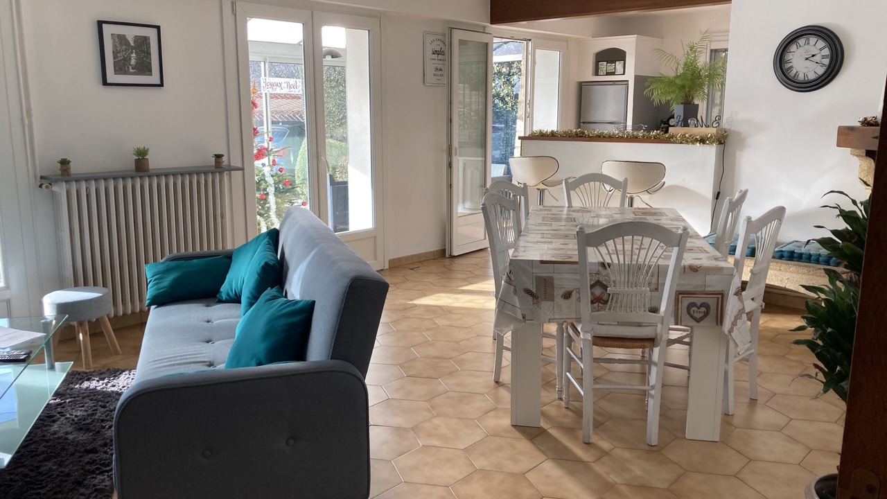 Photo of Livingroom in Grand Sud