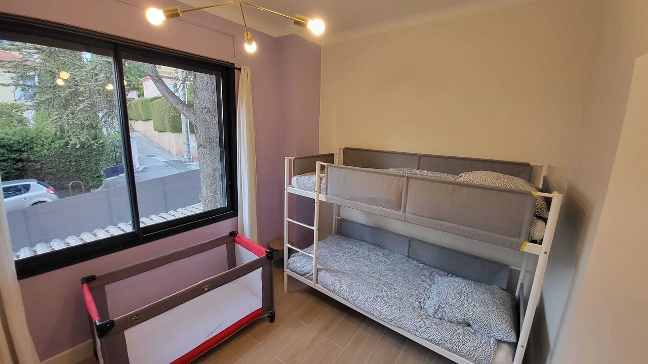 Photo of Bedroom in Riou - Petit Juas - Av de Grasse