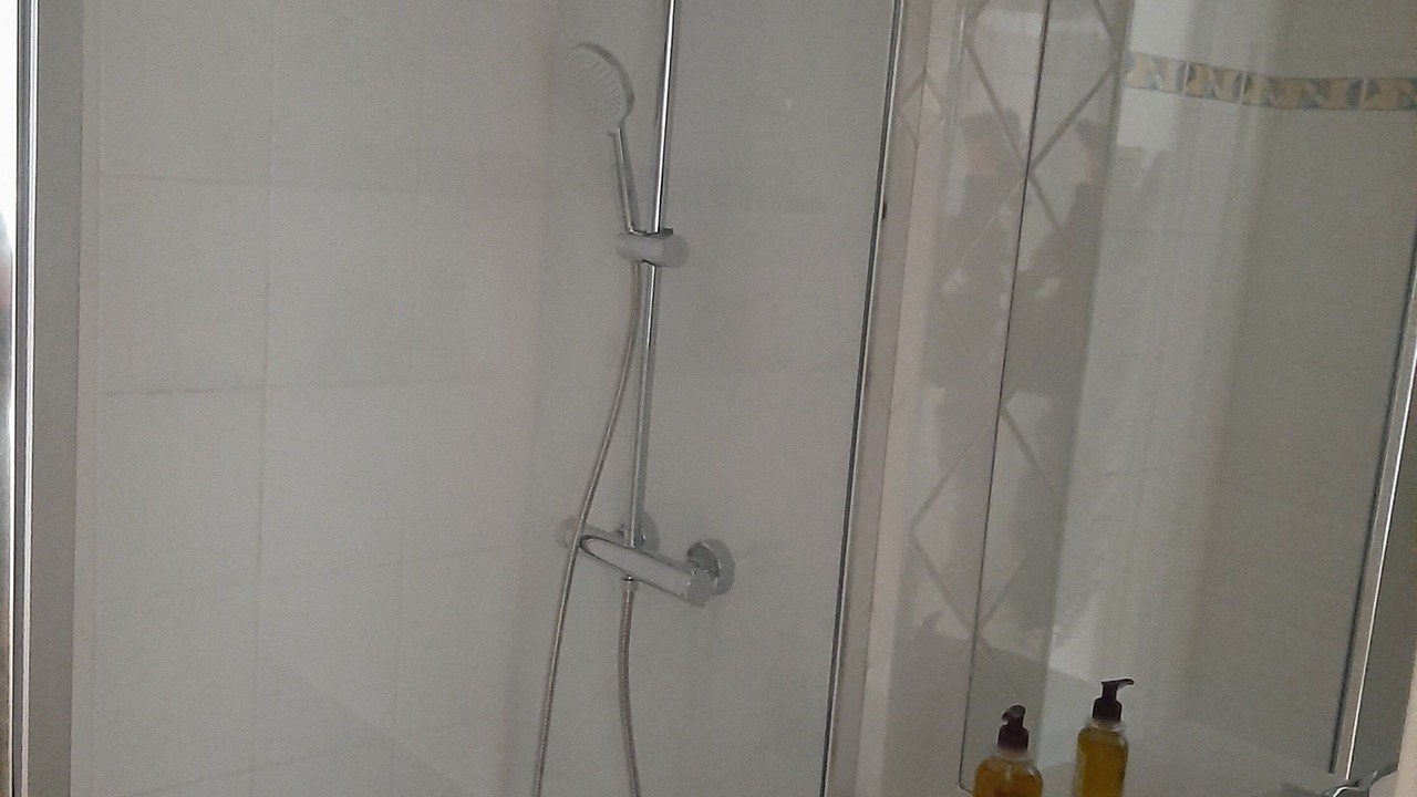 Photo of Bathroom in Gujan-Mestras