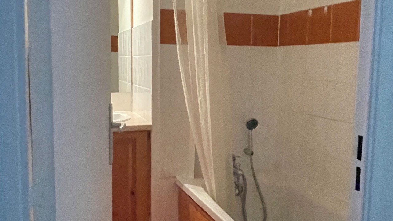 Photo of Bathroom in Saint-Etienne-de-Tinee