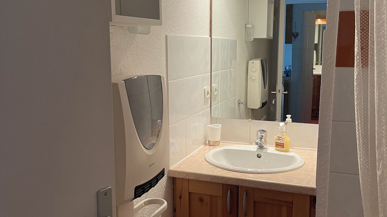 Photo of Bathroom in Saint-Etienne-de-Tinee