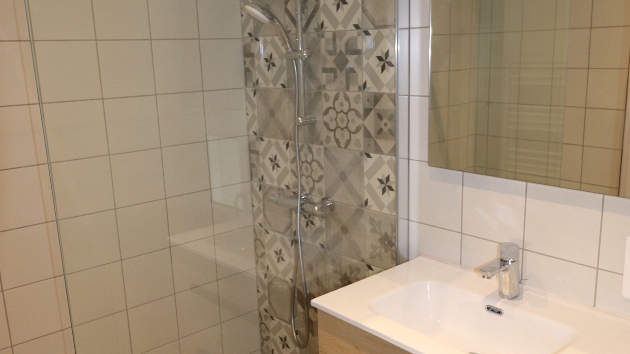 Photo of Bathroom in Caromb
