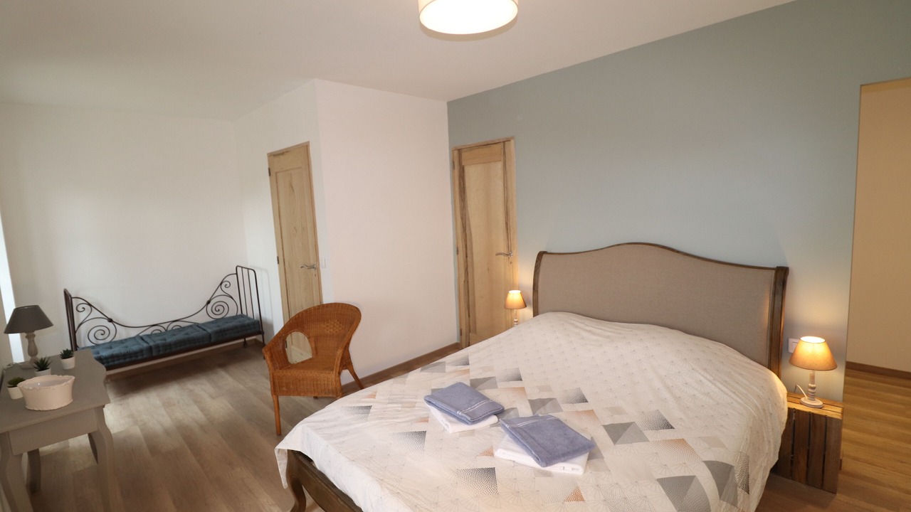 Photo of Bedroom in Caromb