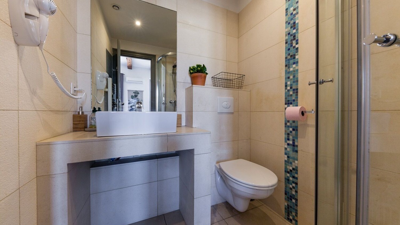 Photo of Bathroom in Opera