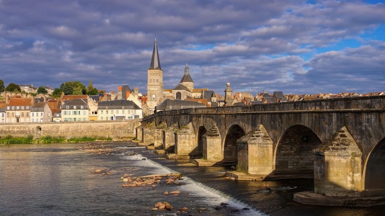 Photo of Others in Champvoux