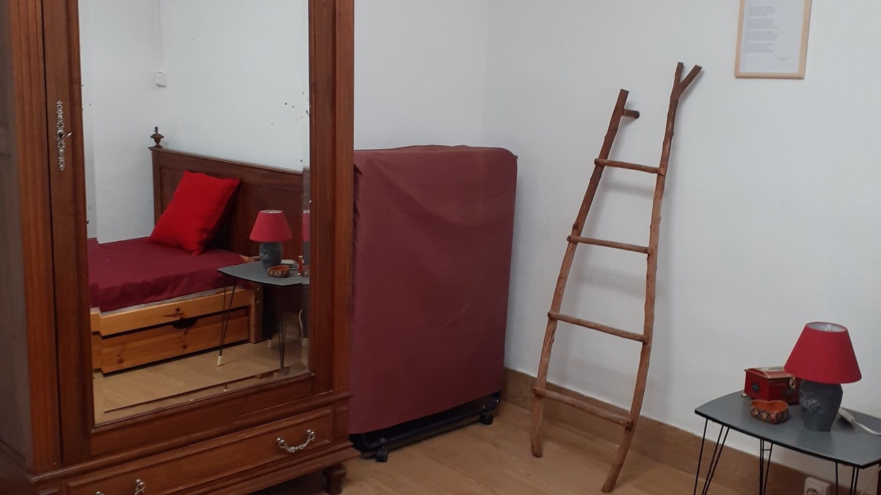 Photo of Bedroom in Pernes-les-Fontaines