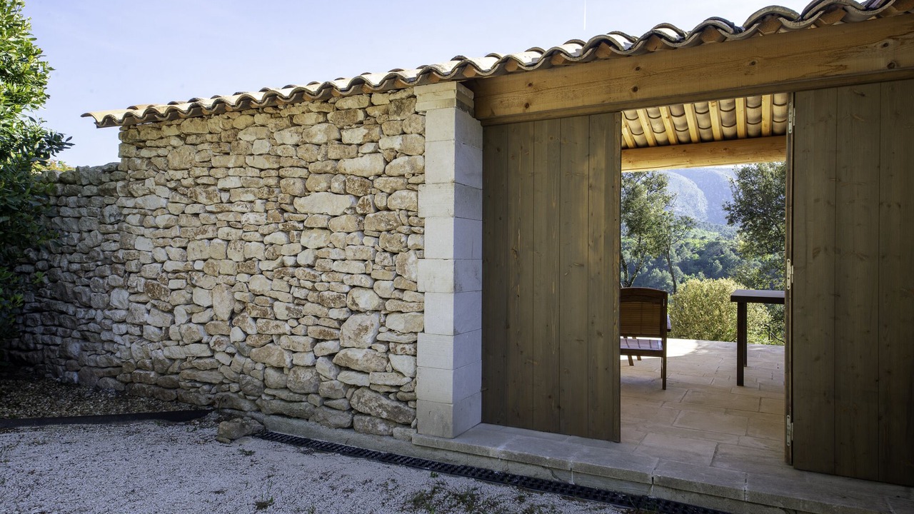 Photo of Patio Balcony in Menerbes