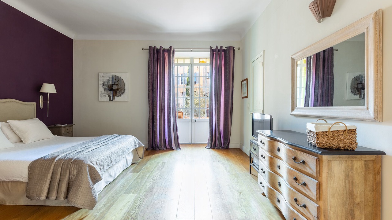 Photo of Bedroom in Aix-en-Provence Historic Centre
