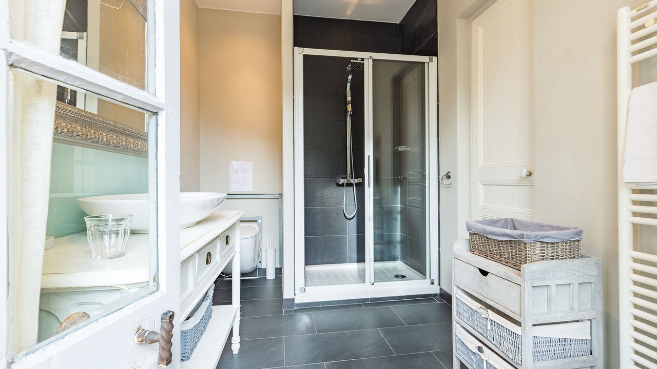Photo of Bathroom in Aix-en-Provence Historic Centre