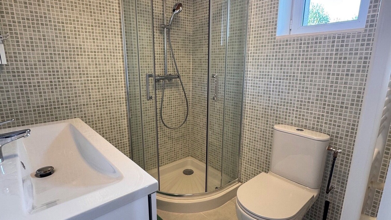 Photo of Bathroom in Corancy