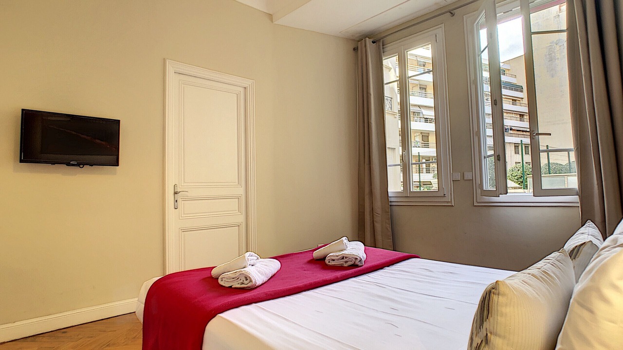Photo of Bedroom in Nice City Centre