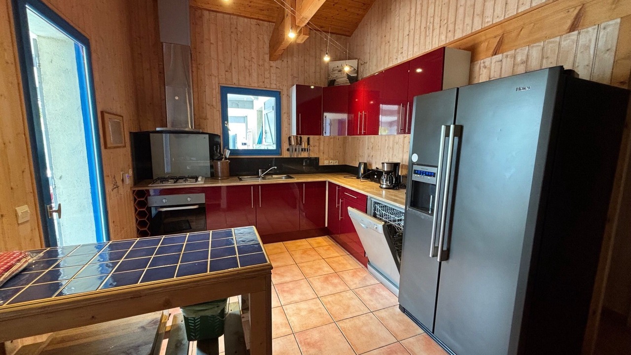 Photo of Kitchen in Grayan-Et-L'Hopital