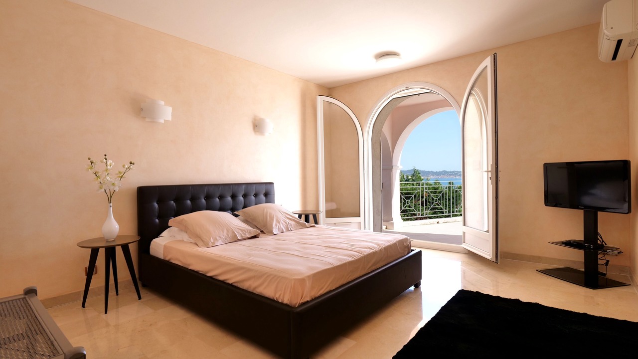 Photo of Bedroom in Sainte-Maxime