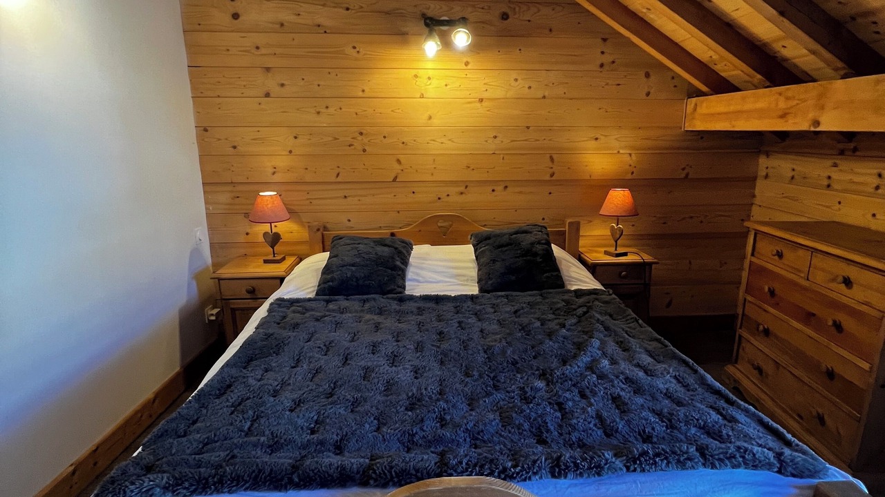 Photo of Bedroom in Albiez-Montrond