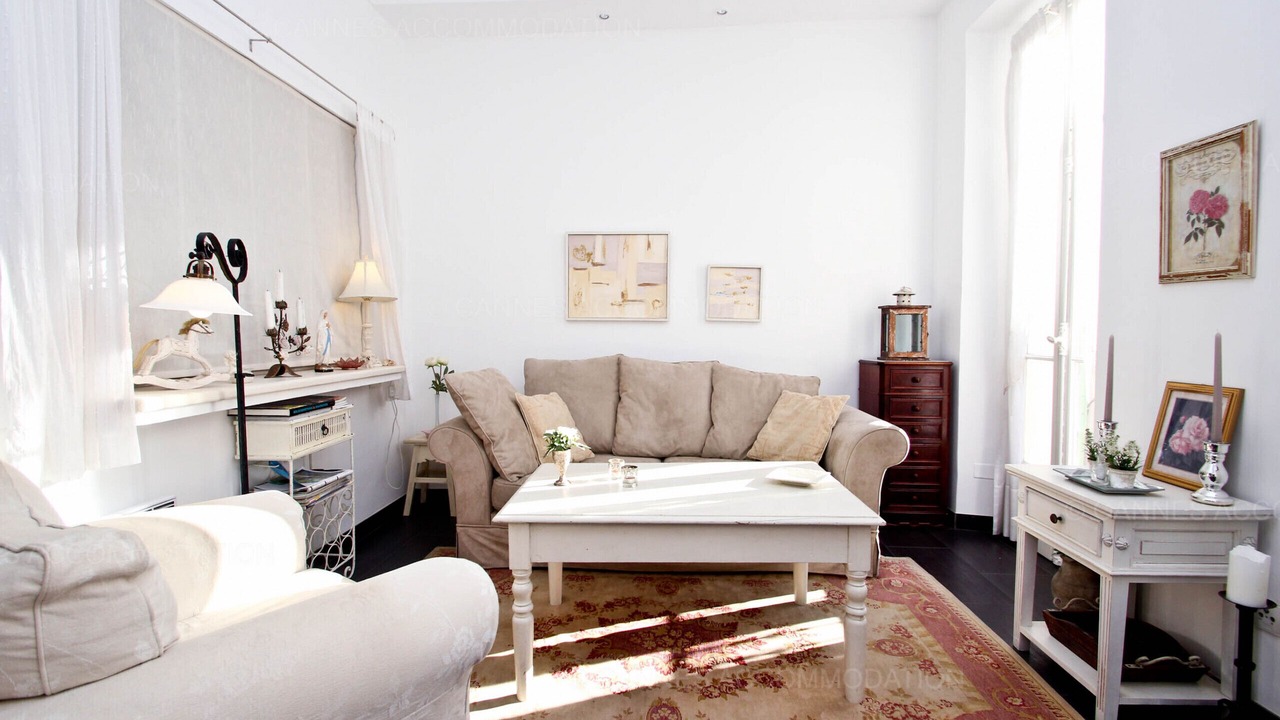 Photo of Livingroom in Cannes Old Town