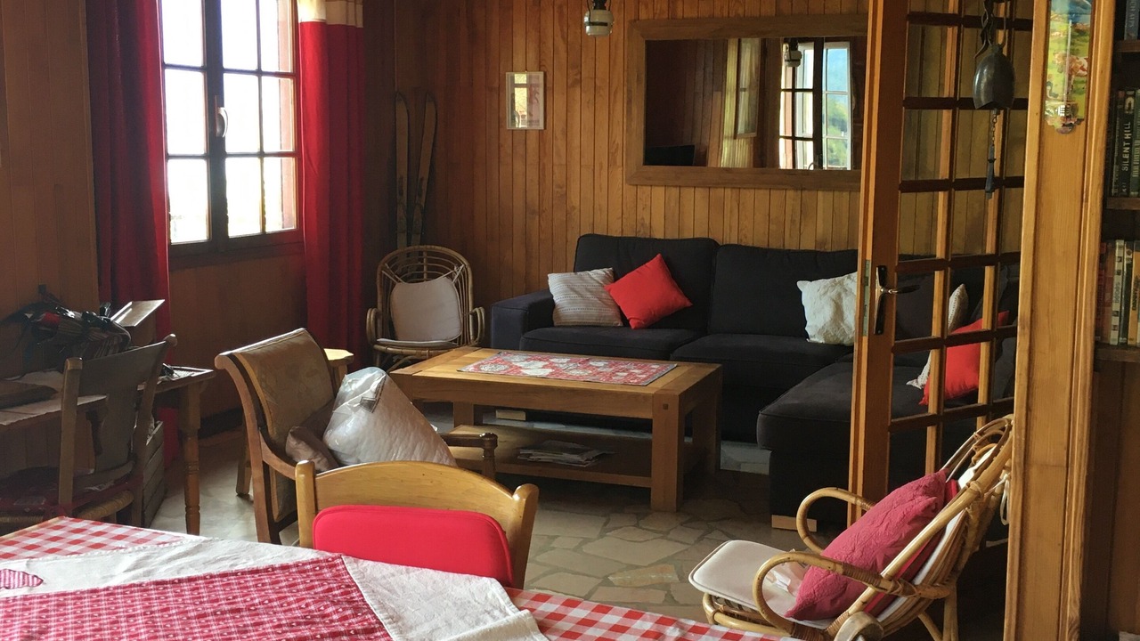 Photo of Livingroom in Menthon-Saint-Bernard