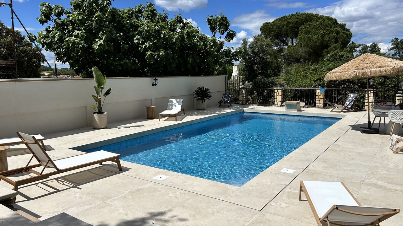 Photo of Outdoor in Comps
