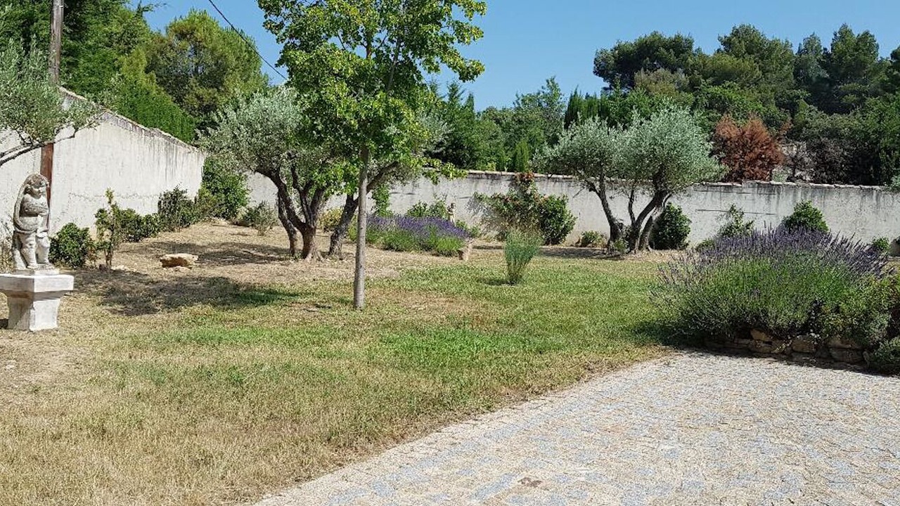 Photo of Outdoor in La Roque-sur-Pernes
