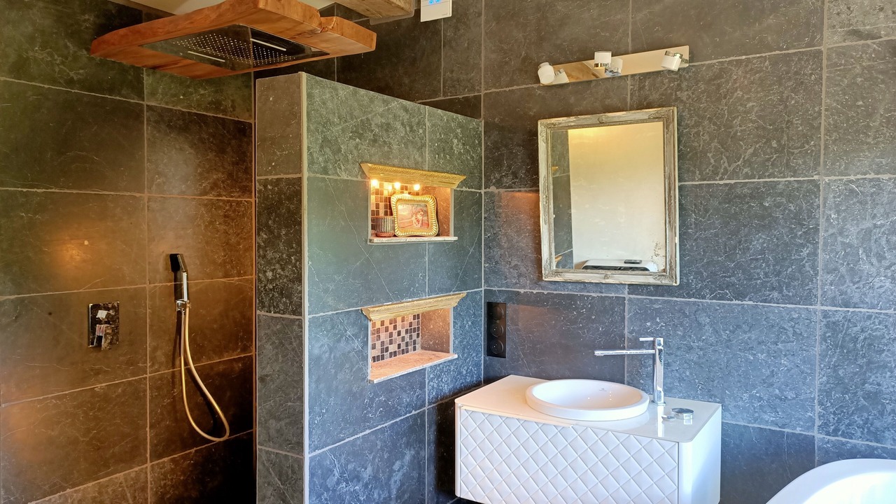 Photo of Bathroom in Upie