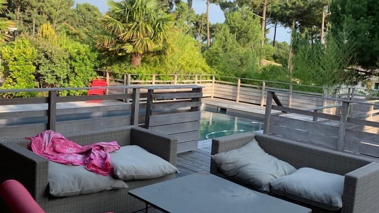 Photo of Patio Balcony in Le Canon