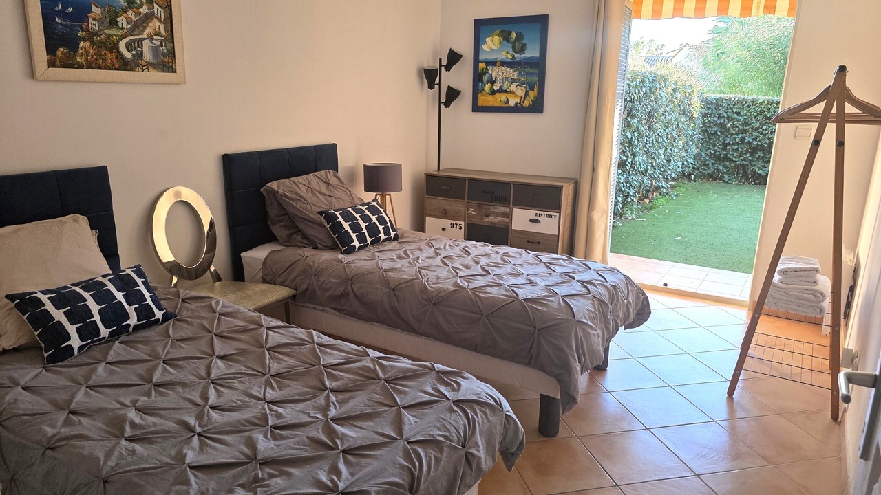 Photo of Bedroom in Miramar