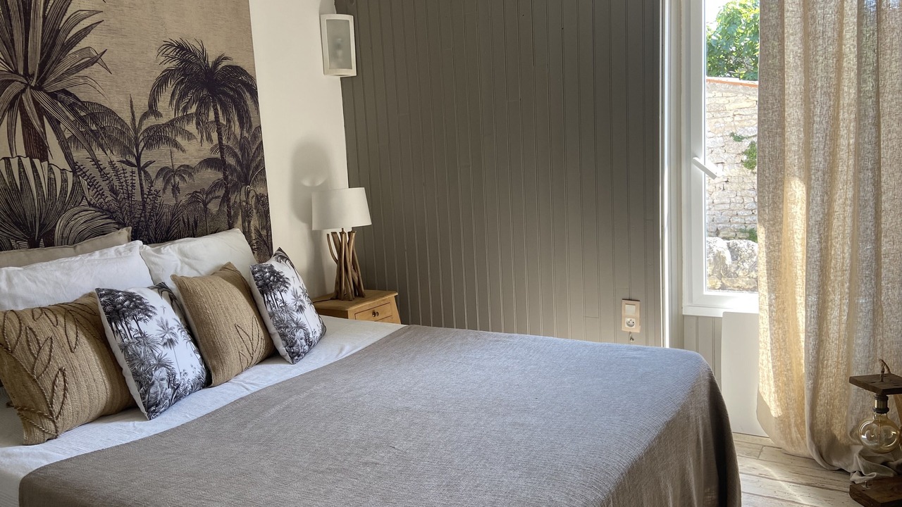 Photo of Bedroom in Domino