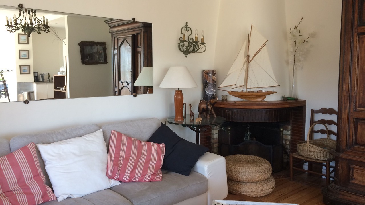 Photo of Livingroom in Le Canon