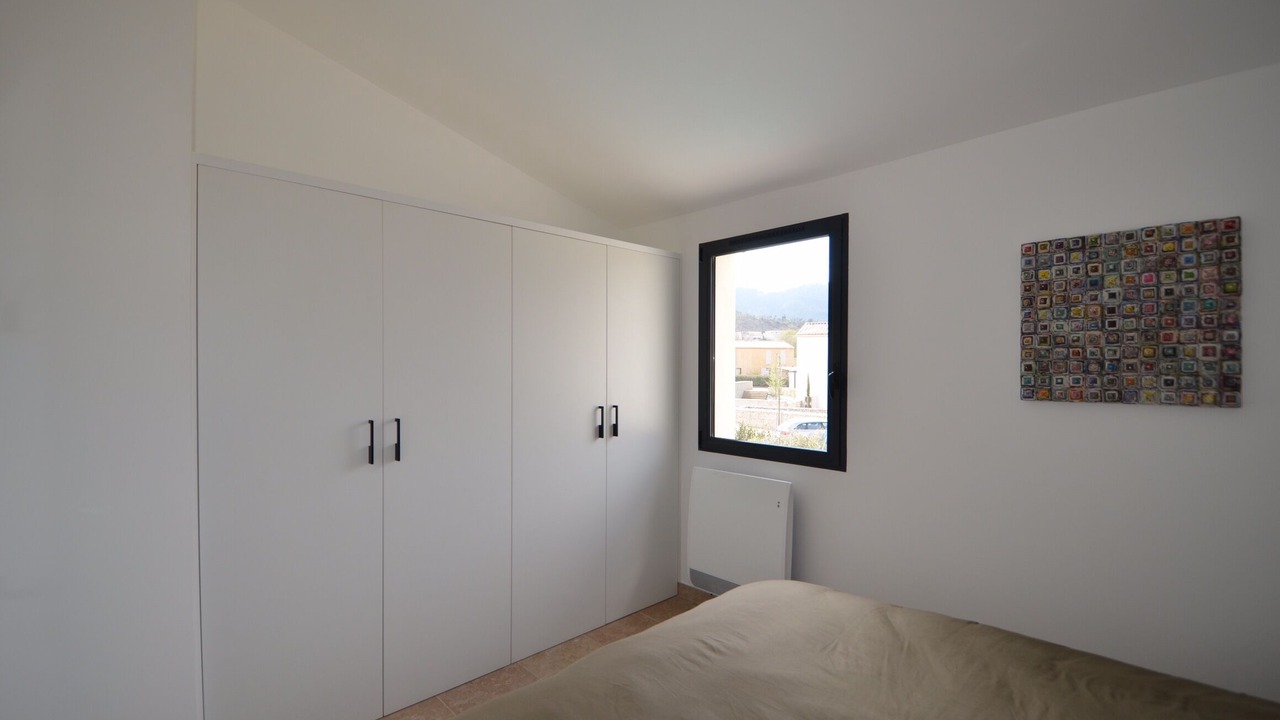 Photo of Bedroom in Malaucene
