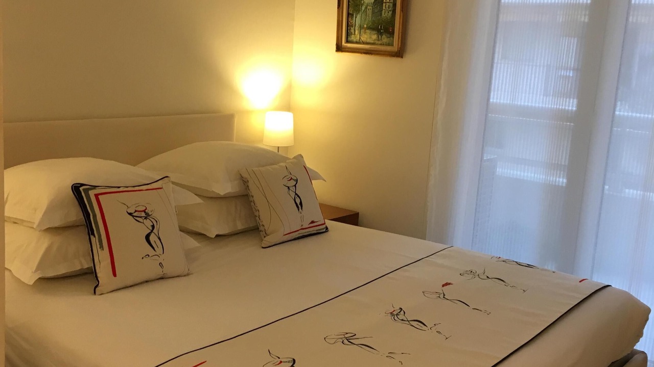 Photo of Bedroom in Antibes Old Town