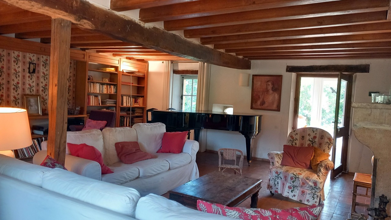 Photo of Livingroom in Saint-Benin-d'Azy