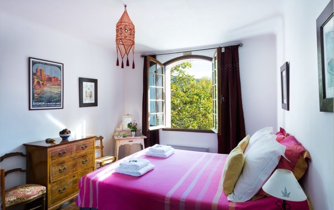 Photo of Bedroom in Malaucene