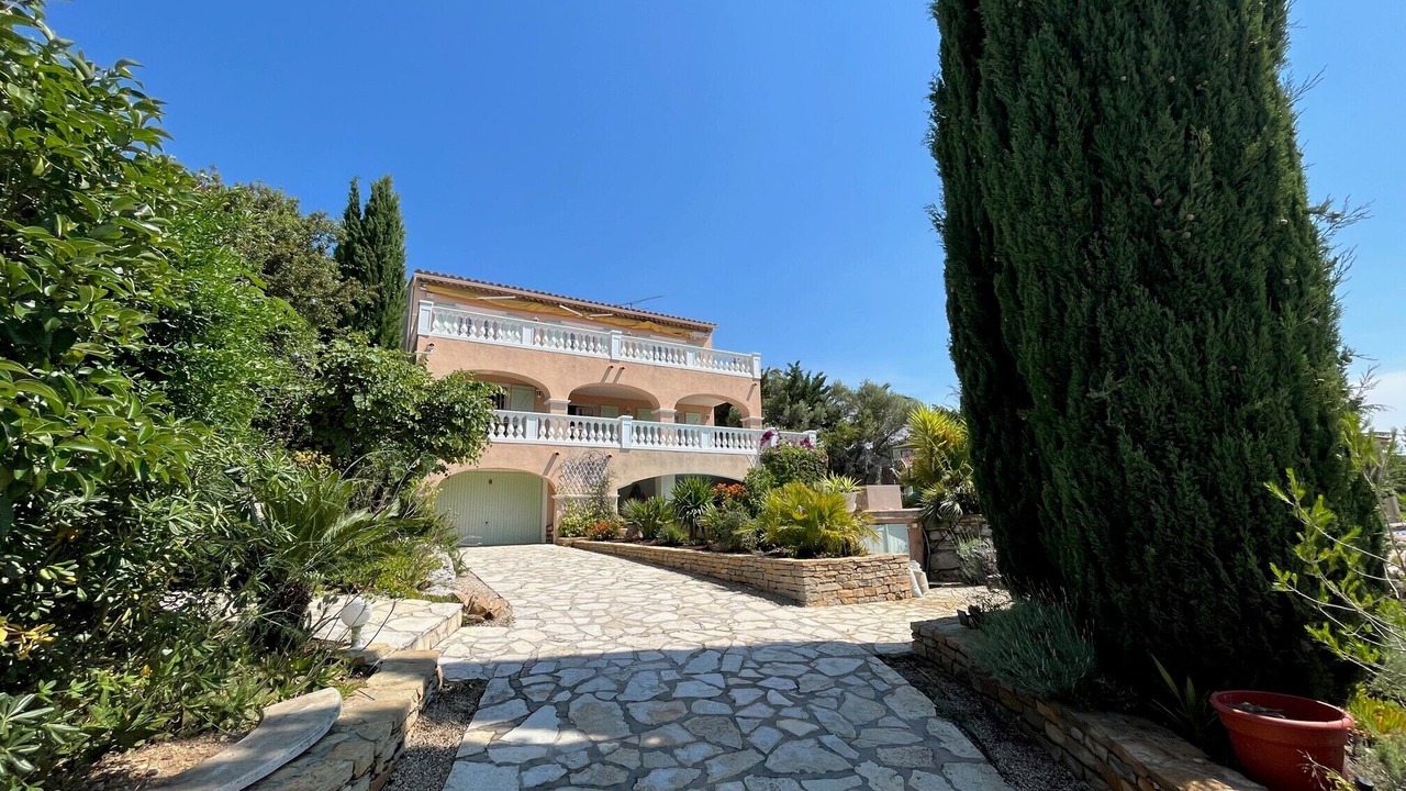 Photo of Outdoor in La Cadiere-d'Azur
