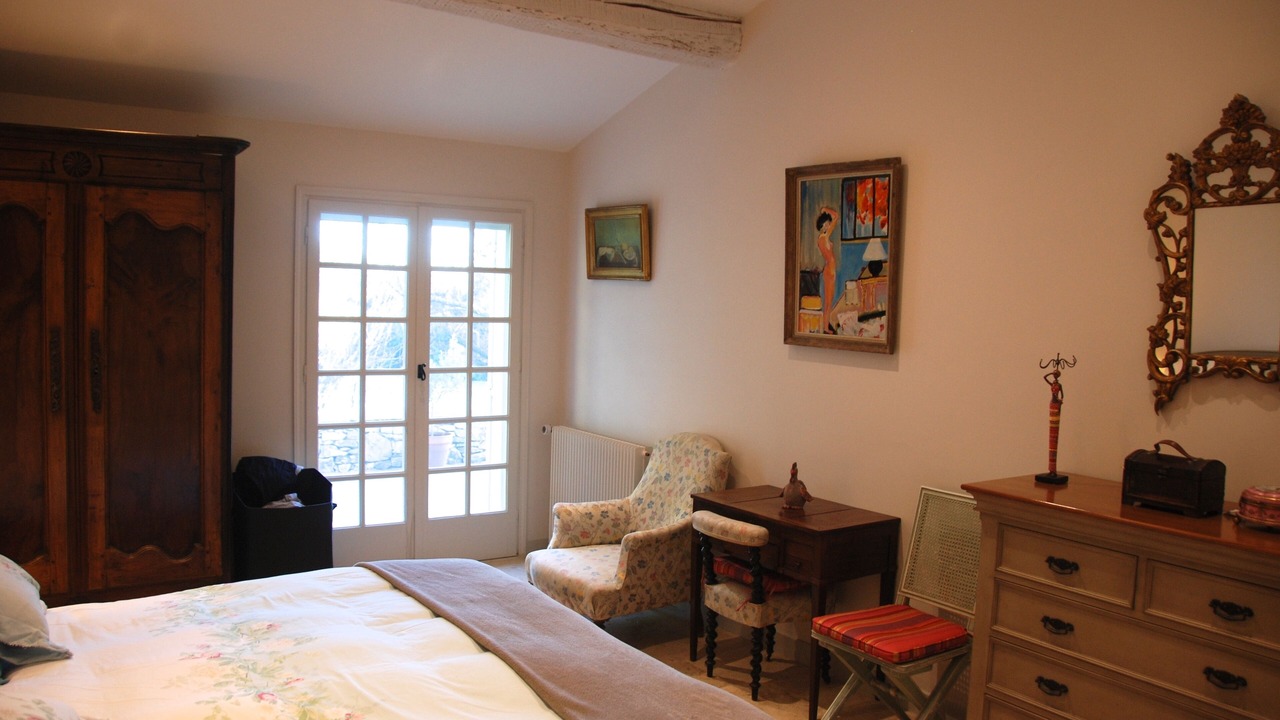 Photo of Bedroom in Saint-Marc-Jaumegarde