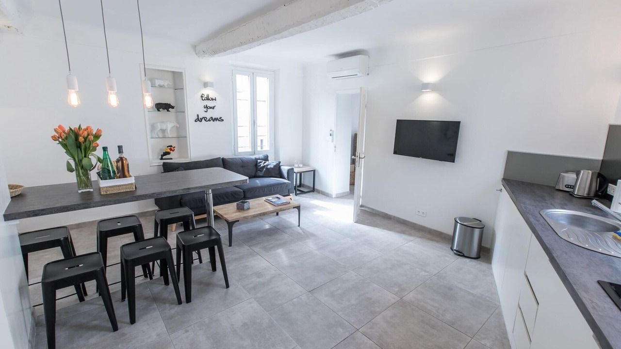 Photo of Livingroom in Cannes City Centre