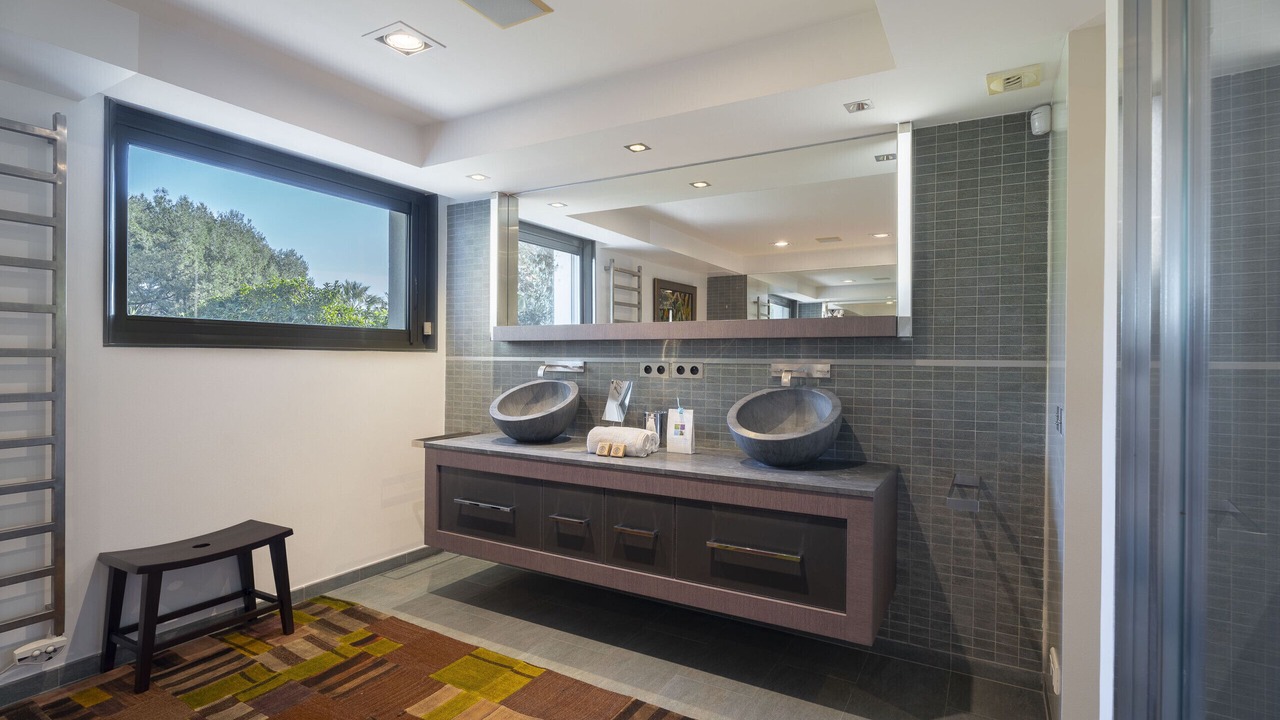 Photo of Bathroom in Cap-Ferrat